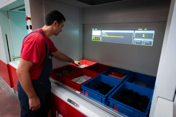 Latest technology used in automated warehouse: innovations that make a difference