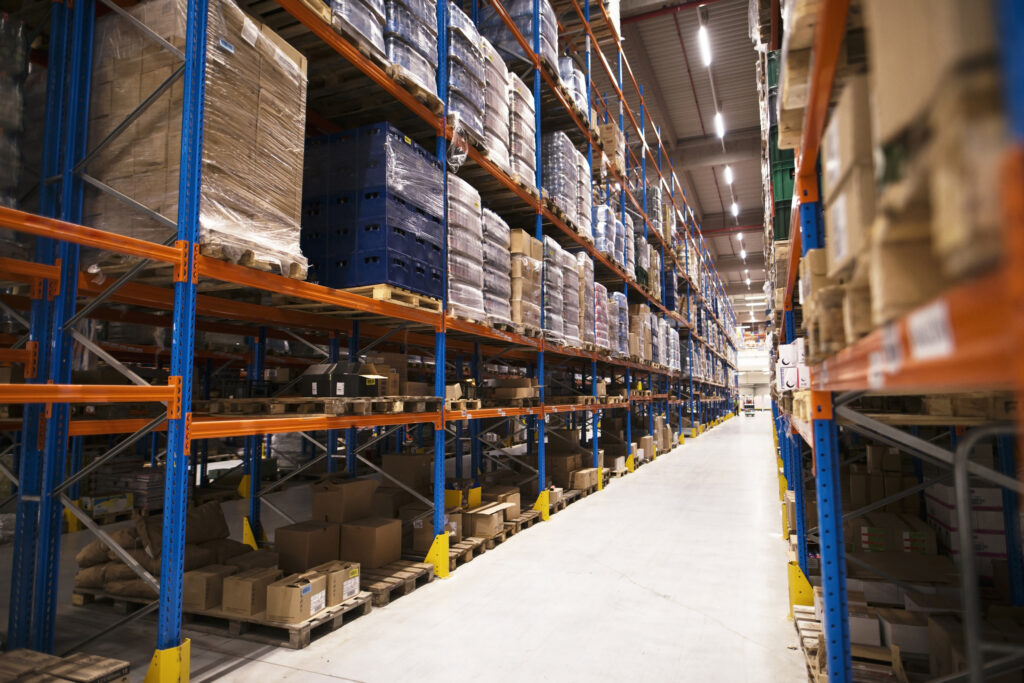 Order picking vs batch picking: whitch strategy should you use for your order processing?