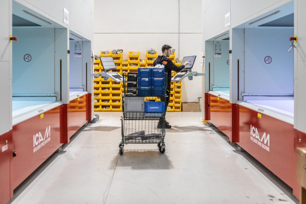 automazione del magazzino ICAM