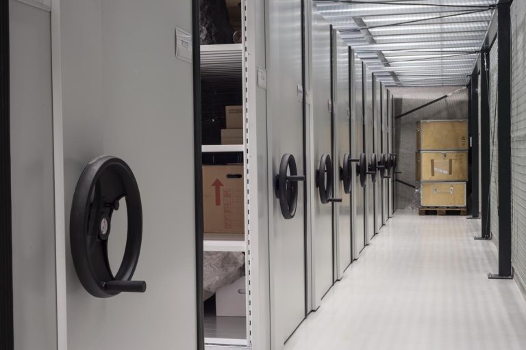 COMPATTA Light - Il sistema di scaffalature mobili per archiviazione