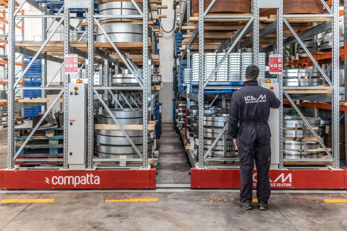 Il magazzino automatico compattabile COMPATTA