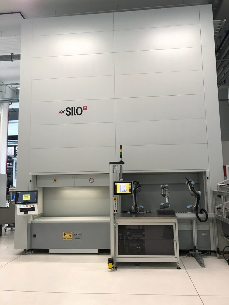 SILO² integrato con isola robotizzata