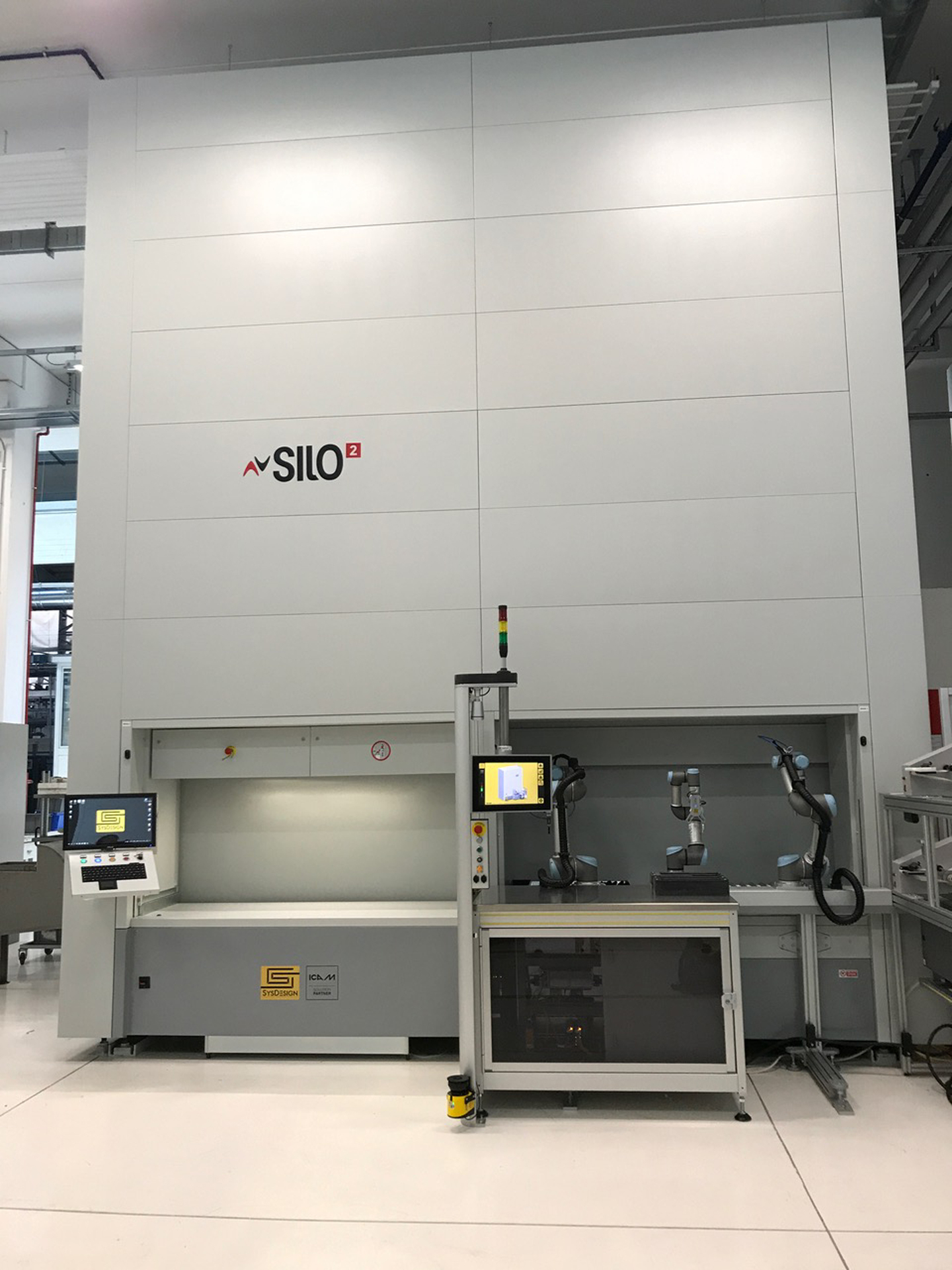 SILO² integrato con isola robotizzata