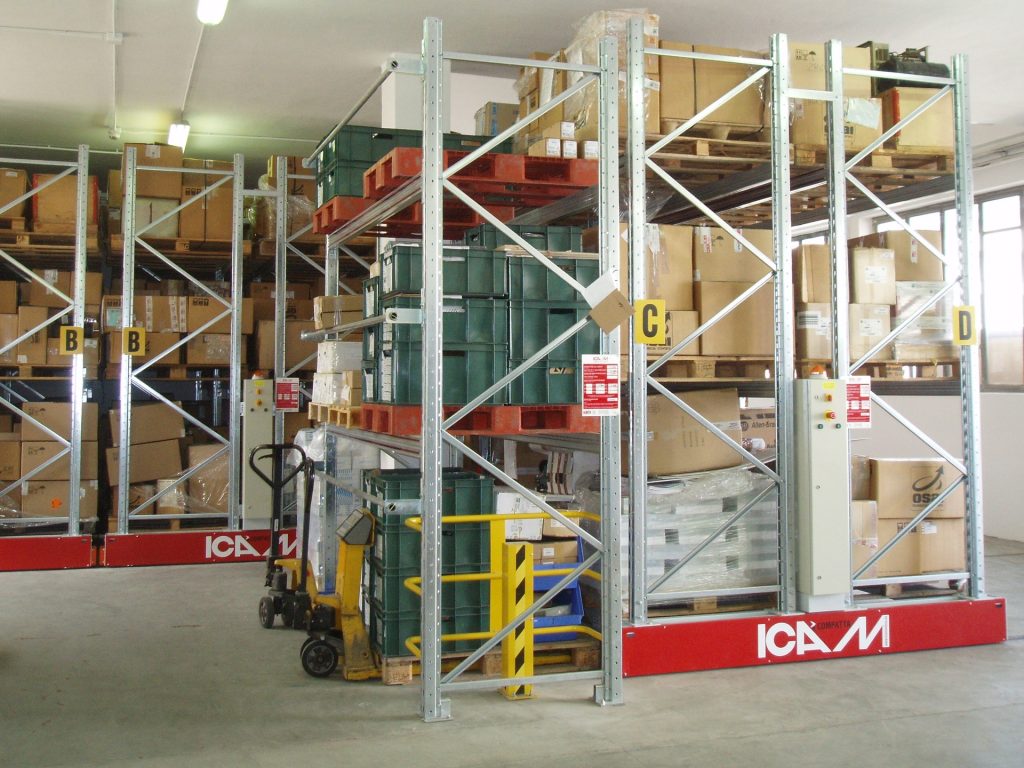 COMPATTA for service: 700 pallets of slow-moving materials in 90 m²