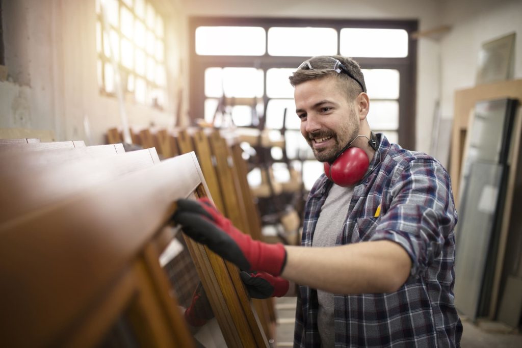 Produttori di mobili e arredamento 
Accessori, ricambi CNC e finiture sotto controllo
