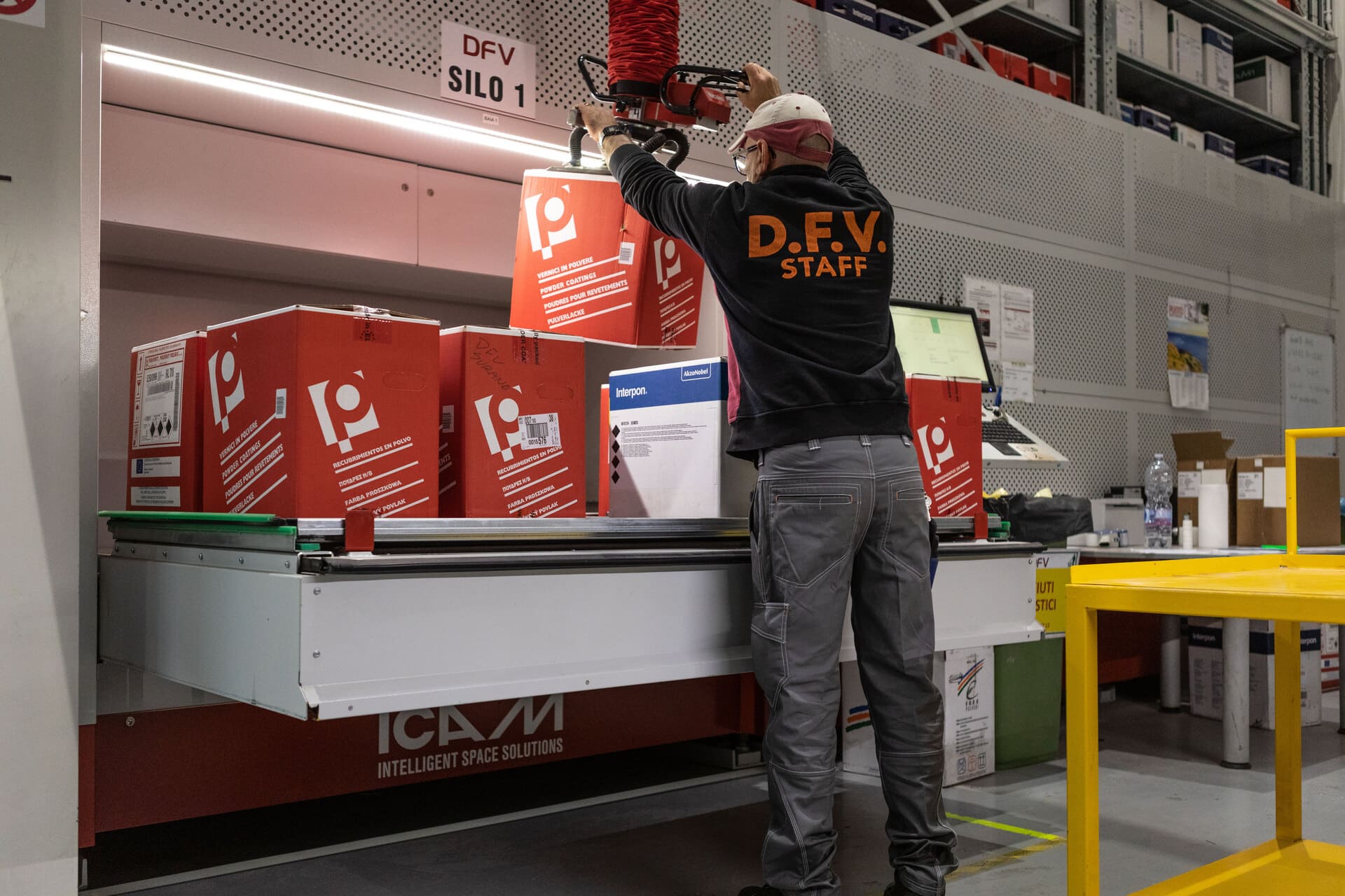 DFV: 2 SILO² con Smart Vision per il picking automatico just-in-time delle vernici