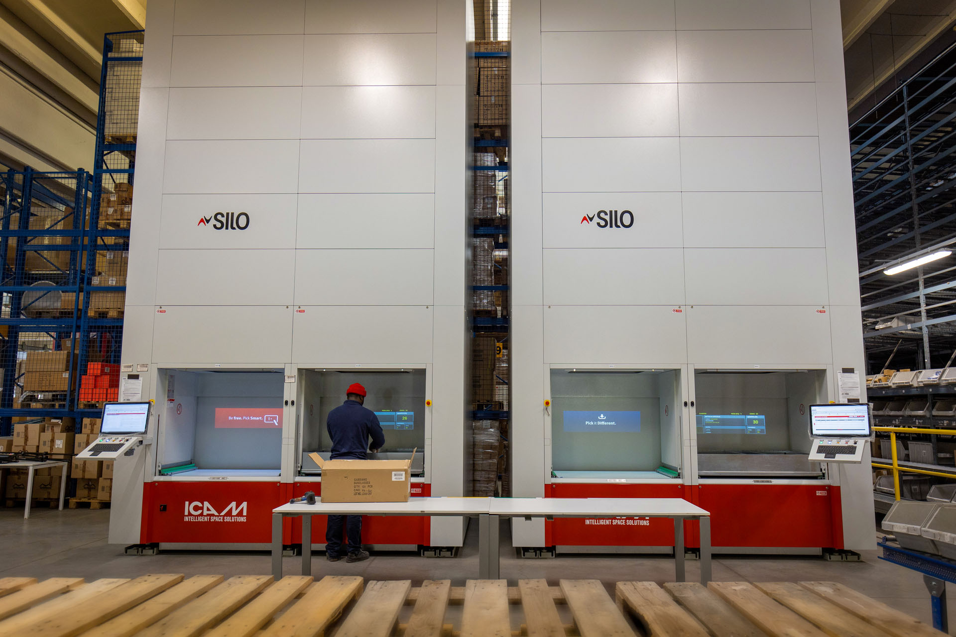 Gabbiano installa 2 SILO² ICAM a Mantova per ottimizzare picking e ordini simultanei