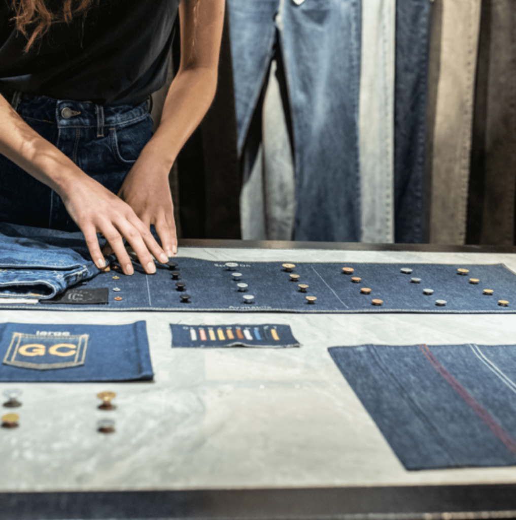 Basi mobili compattabili COMPATTA con scaffalatura portapallet per bobine di filato — Candiani Denim, Robecchetto con Induno (MI)