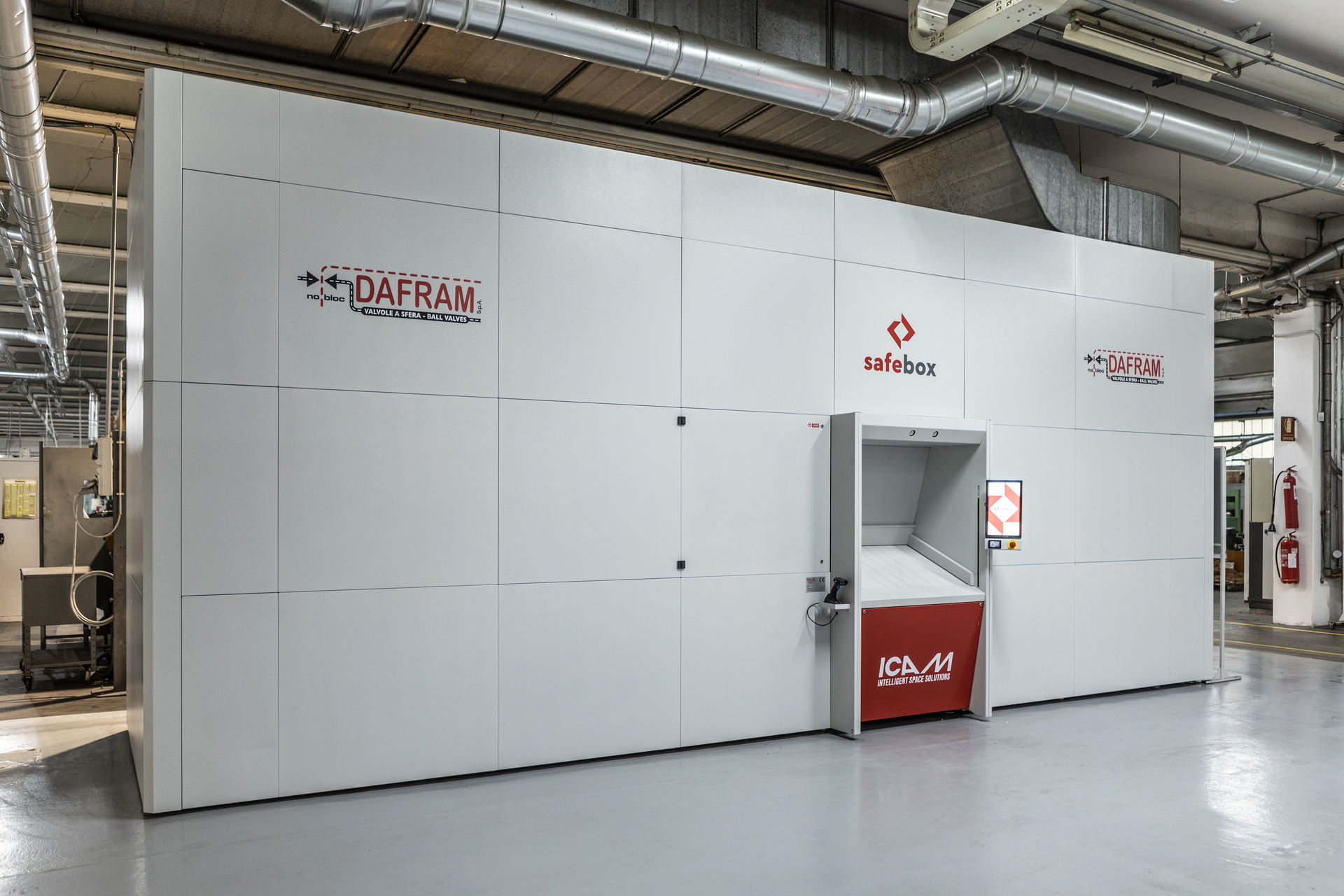 Dafram installs ICAM SafeBox for automated PPE and consumables dispensing: 5,000 SKUs in 20 m², 24/7 self-service with role-based SLOT access and real-time ERP inventory control.