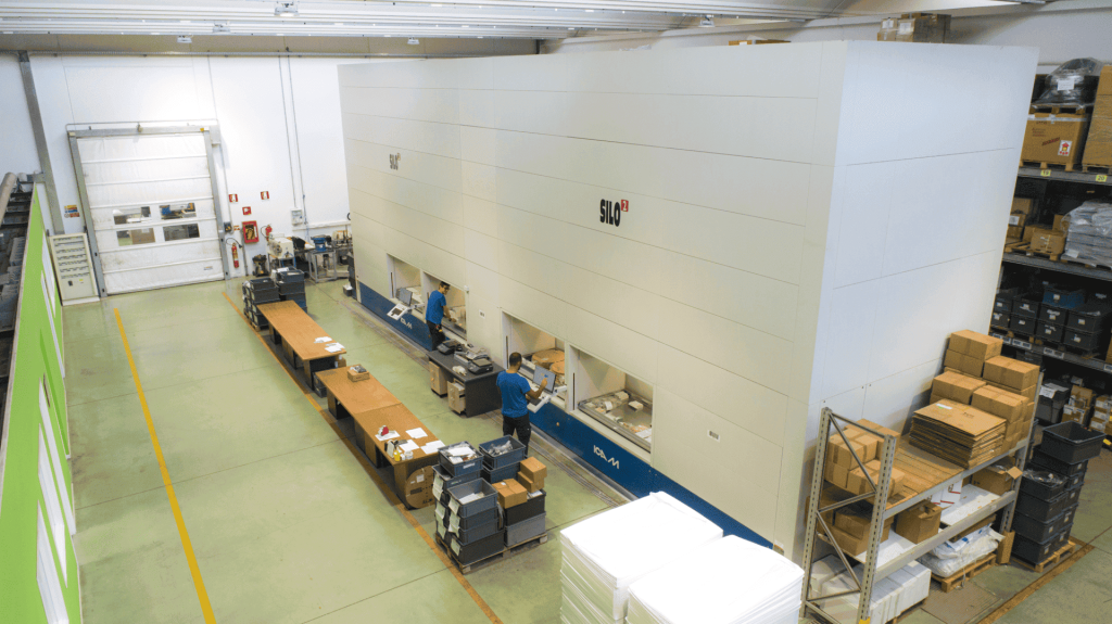 2 SILO² per picking kit: oltre 3.000 referenze in soli 50 m²