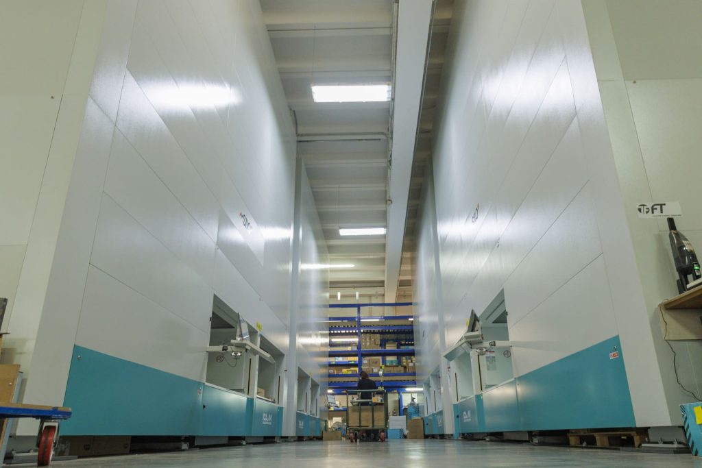4 SILO² in a pod of machines: 400 orders a day in 50 m², 4 at a time
