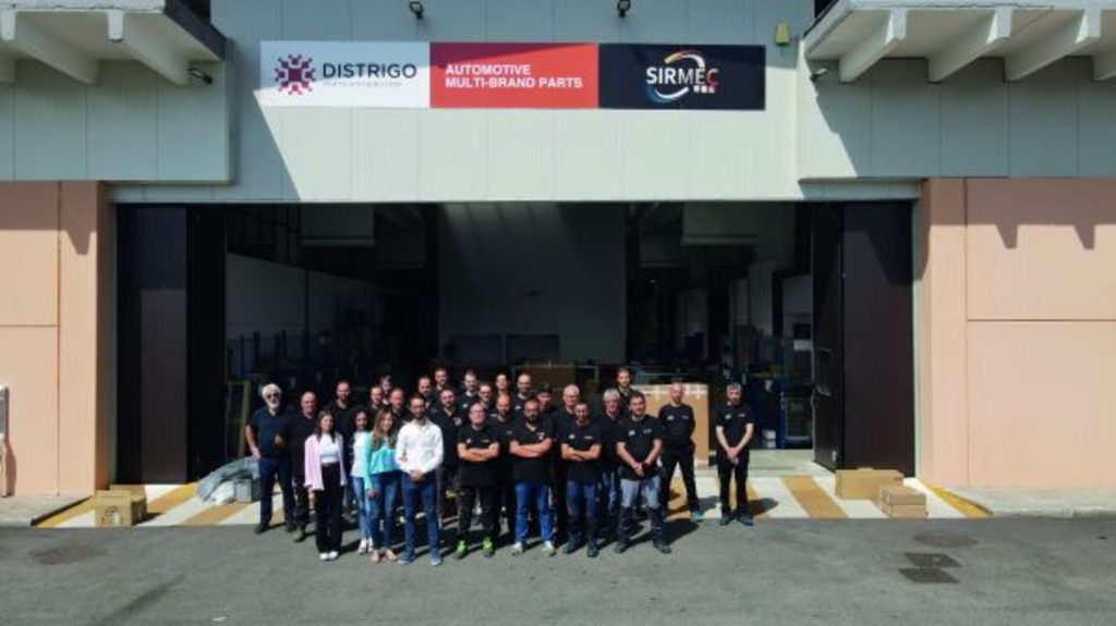 6 magazzini automatici verticali SILO² in isole di lavoro per distribuzione ricambi Stellantis — Sirmec, Senise (PZ)