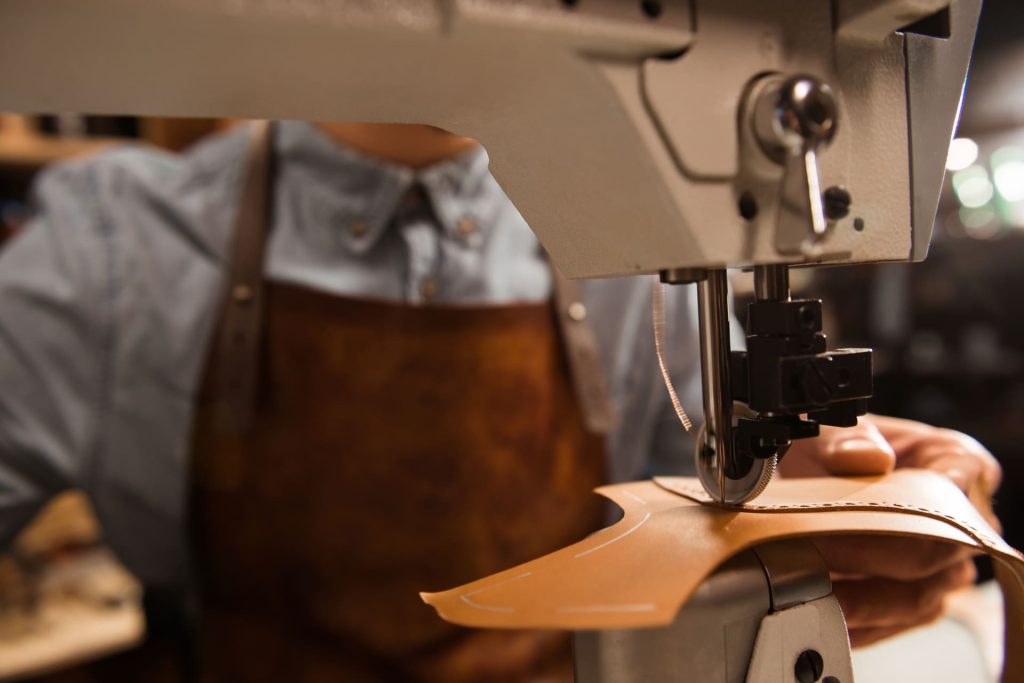 Produttori di abbigliamento e calzature
Materie prime, componenti e prototipi sempre sotto controllo