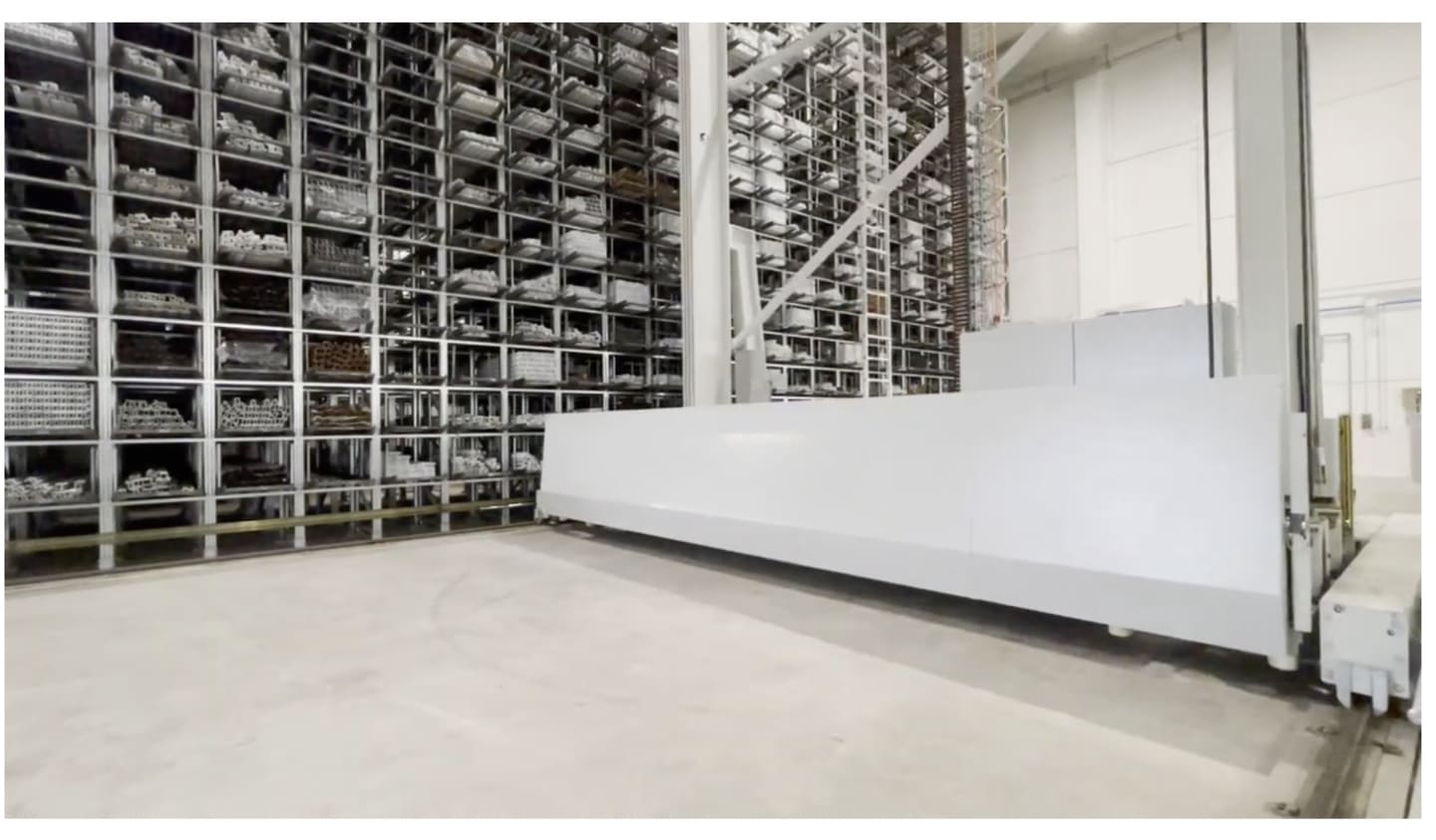 MAXI STC — Il trasloelevatore automatico per corpi lunghi
