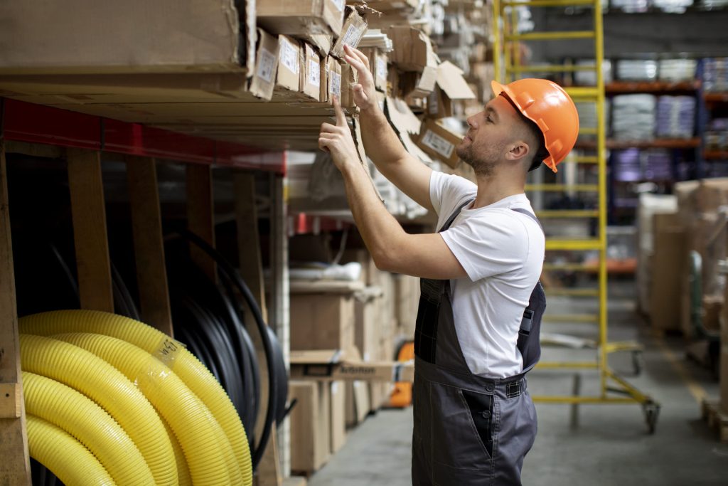 Industrial tooling and spare parts distributors 
Extensive catalogues, accurate shipments