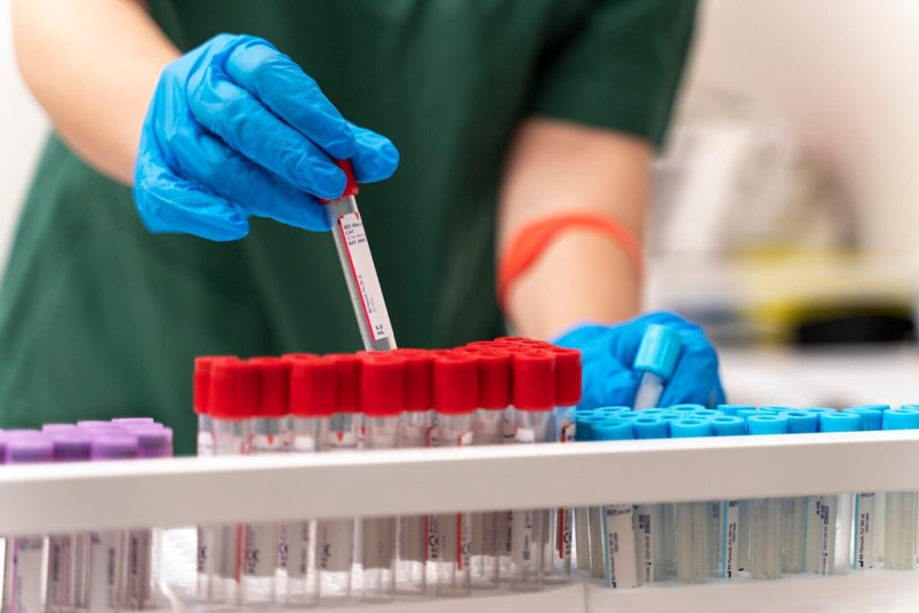 Centri analisi, diagnostici e poliambulatori
Gestione precisa di kit diagnostici e dispositivi monouso