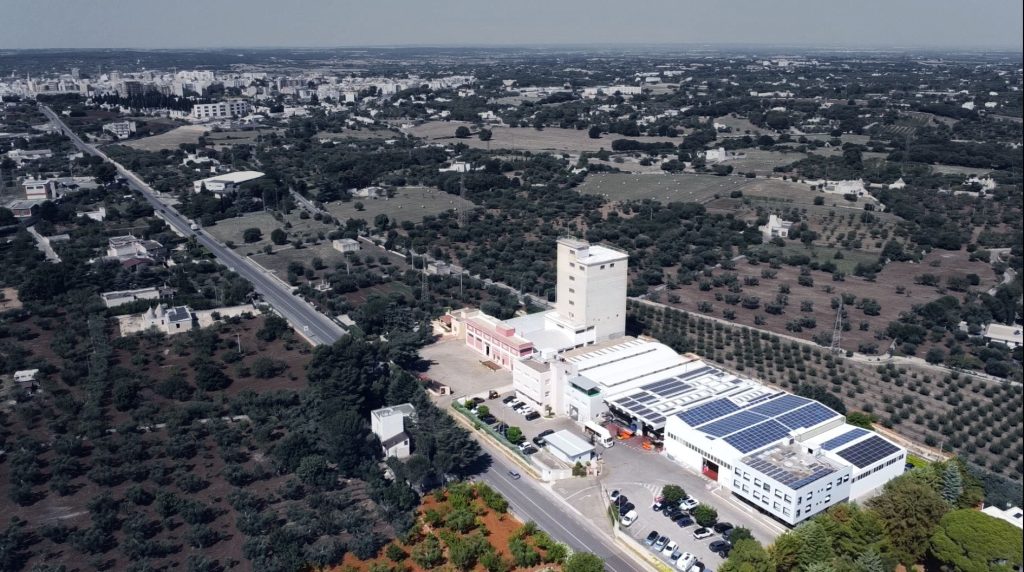 azienda intralogistica ICAM con soluzioni automatiche per la gestione dei materiali
